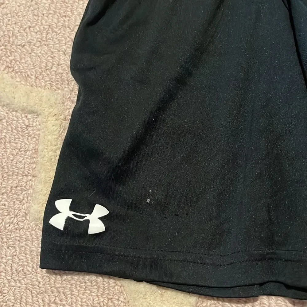 Under armour mesh shorts